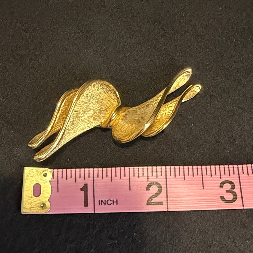 Monet Gold Wave Clip-On Earrings - Picture 5 of 5